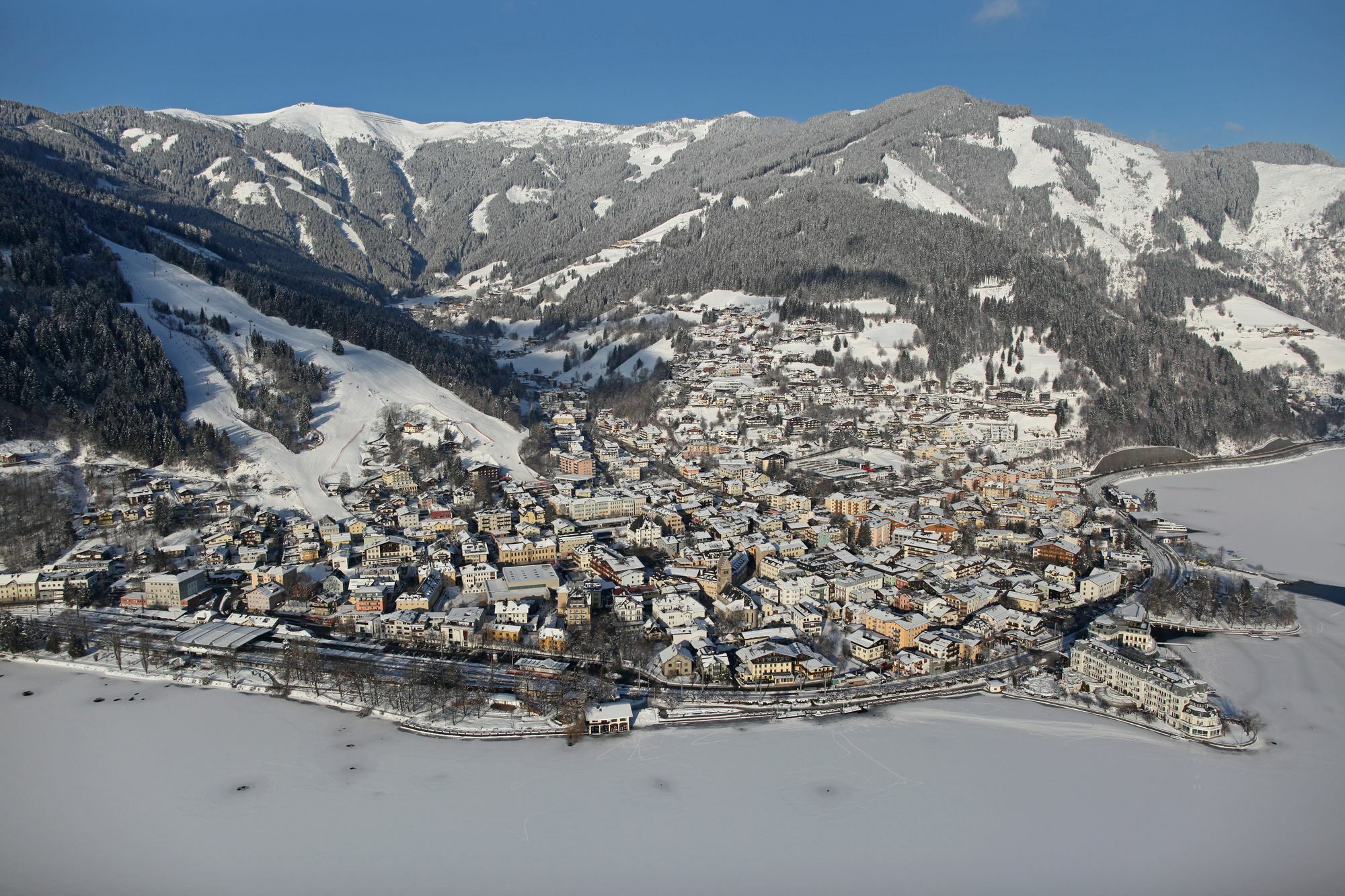 Ski-N-Lake City Apartments Zell am See Exteriör bild